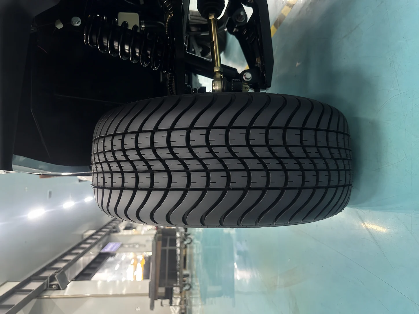 Tire 07 tread pattern